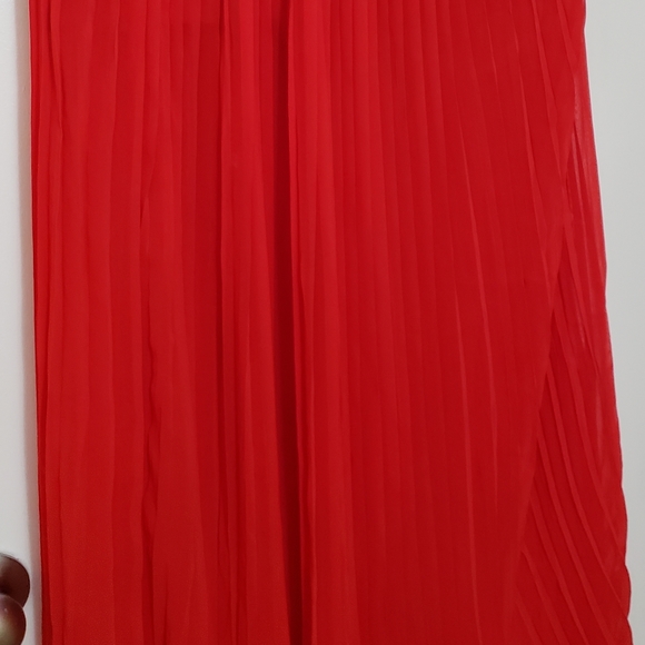 Flowy red skirt. Size M. - Picture 2 of 2